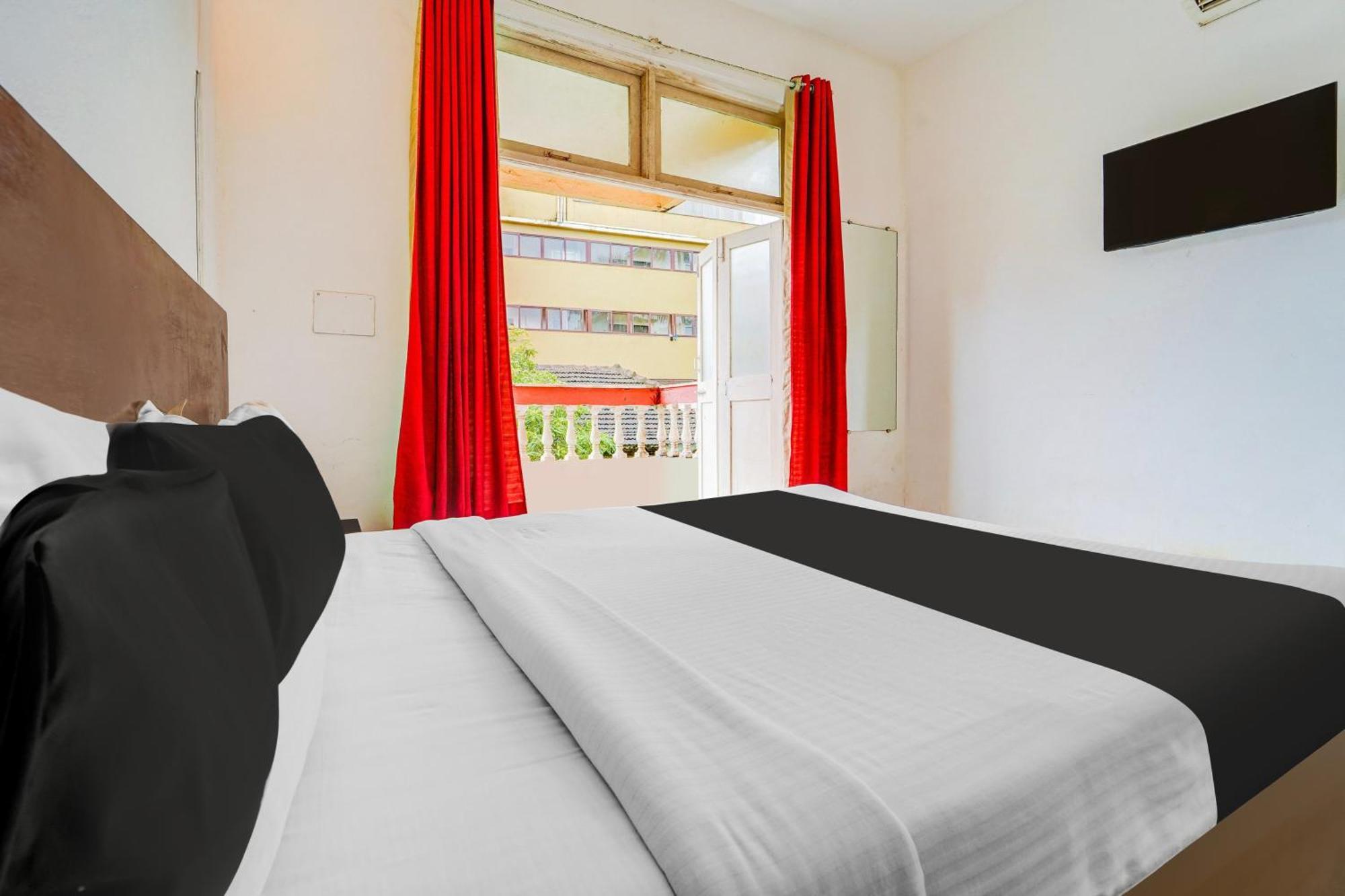 Super Townhouse Calangute - Baga Circle Formerly Park Avenue Extérieur photo