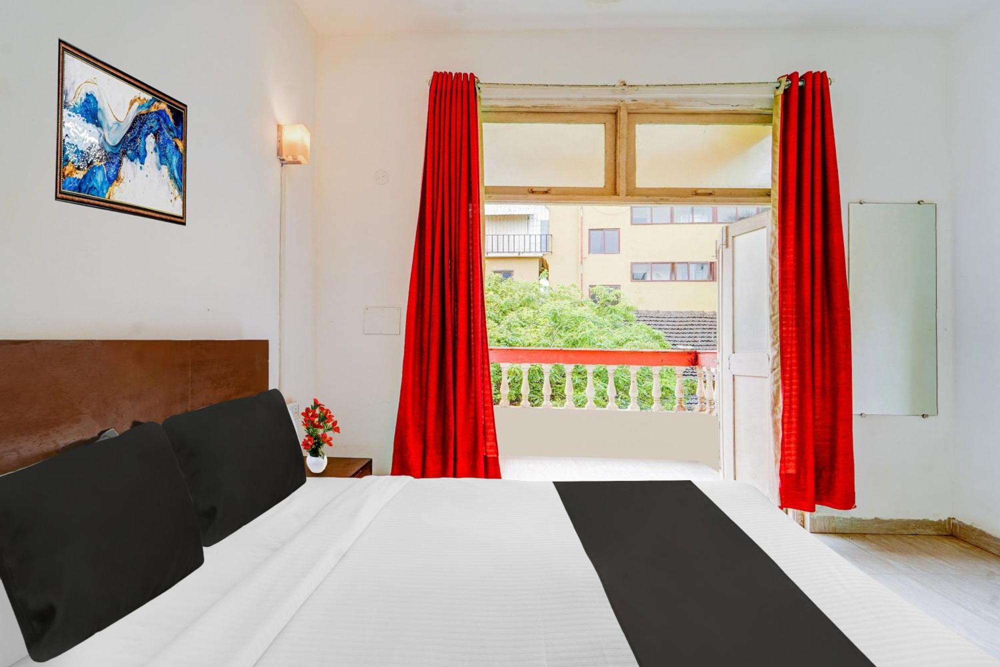 Super Townhouse Calangute - Baga Circle Formerly Park Avenue Extérieur photo